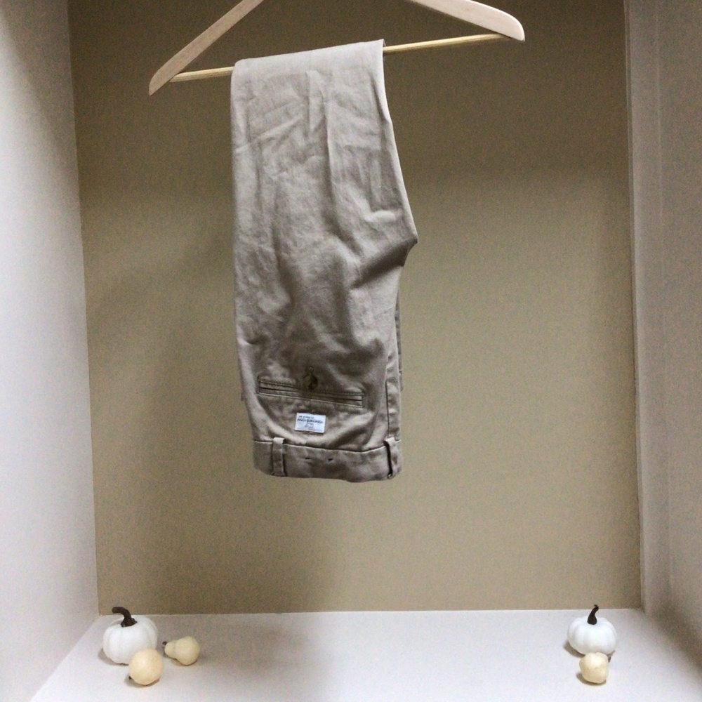 Vineyard Vines Khakis Size 12